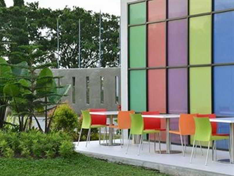 Pop! Hotel Airport Jakarta Tangerang Exterior photo