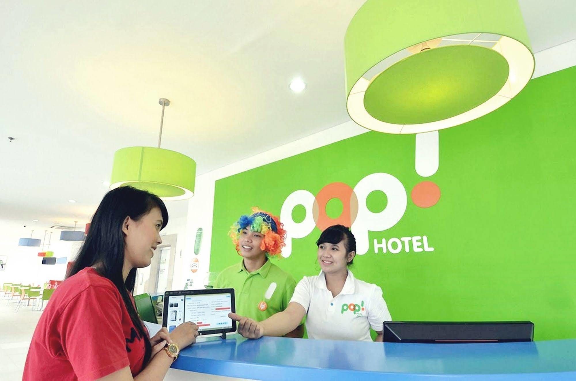 Pop! Hotel Airport Jakarta Tangerang Exterior photo